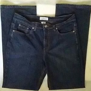 Jaclyn Smith Straight Leg Stretch Jeans